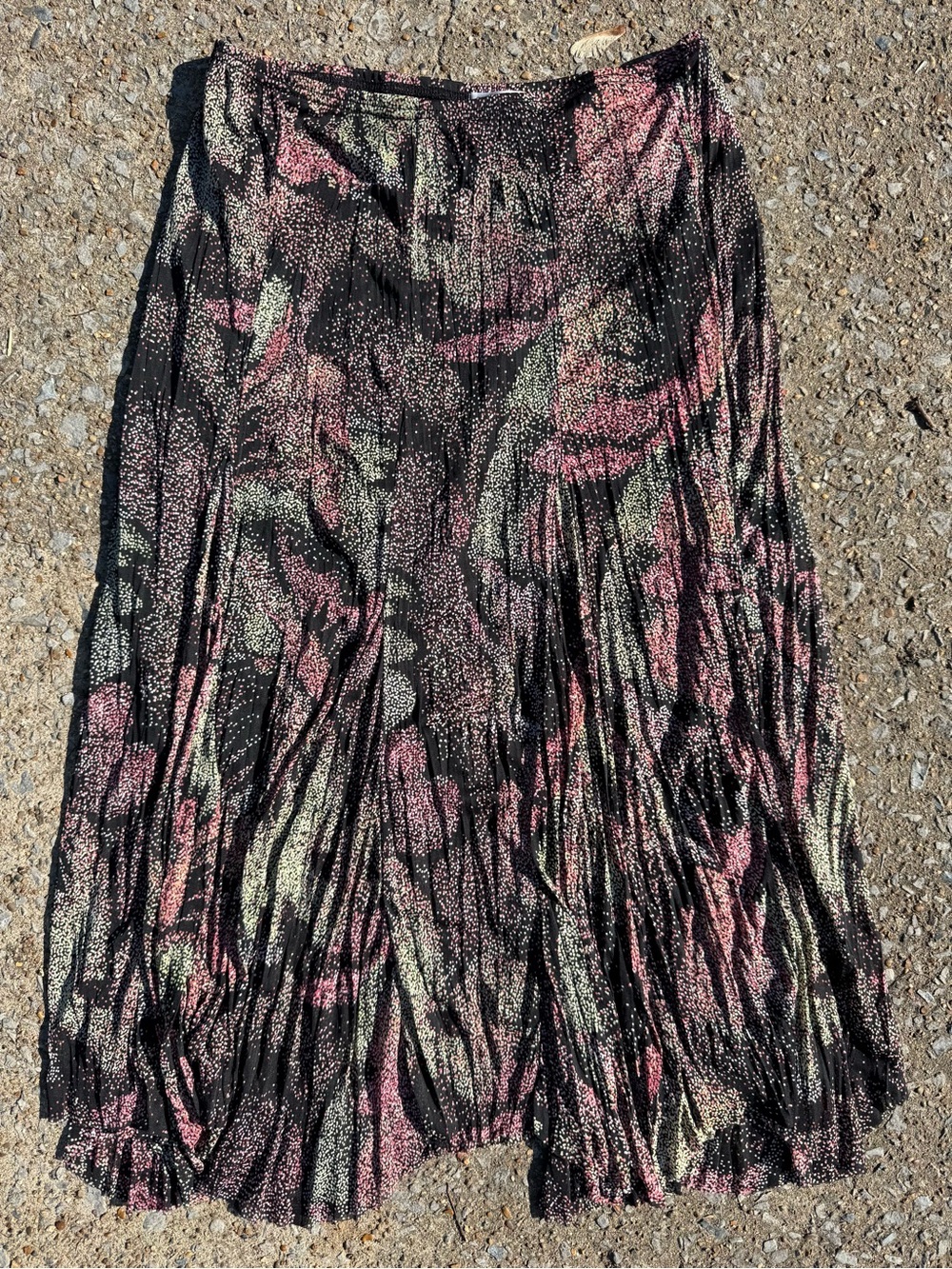RAFAEL Black Pleated Midi Skirt with Pink and Pale Green Print